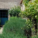 Demeures Et Chateaux - Le Portail En Marais Poitevin 4*