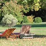 Demeures Et Chateaux - Le Portail En Marais Poitevin Гостевой дом 4*