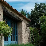 Demeures Et Chateaux - Le Portail En Marais Poitevin Гостевой дом