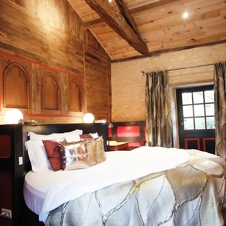 Demeures Et Chateaux - Le Portail En Marais Poitevin Penzion Moreilles