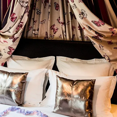 Гостевой дом Demeures Et Chateaux - Le Portail En Marais Poitevin Moreilles