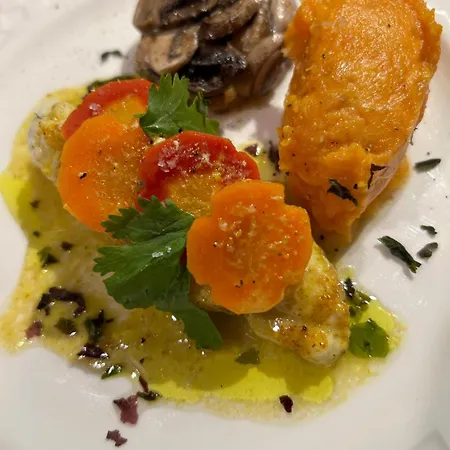 Demeures Et Chateaux - Le Portail En Marais Poitevin Penzion 4*