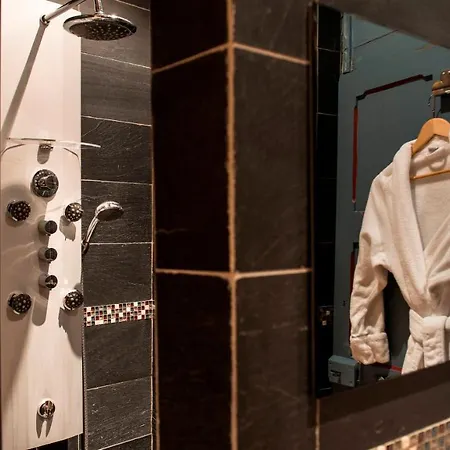 Penzion Demeures Et Chateaux - Le Portail En Marais Poitevin Moreilles