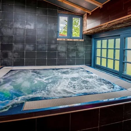 Maison d'hôtes Le Portail En Marais Poitevin - Logis D'exception - Jacuzzi Privatif *
