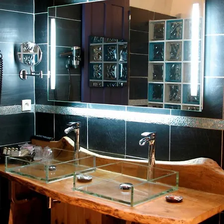 Le Portail En Marais Poitevin - Logis D'exception - Jacuzzi Privatif Moreilles