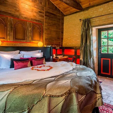 Le Portail En Marais Poitevin - Logis D'exception - Jacuzzi Privatif Maison d'hôtes
