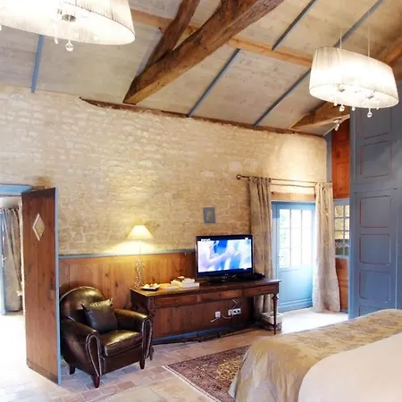 Maison d'hôtes Le Portail En Marais Poitevin - Logis D'exception - Jacuzzi Privatif Moreilles