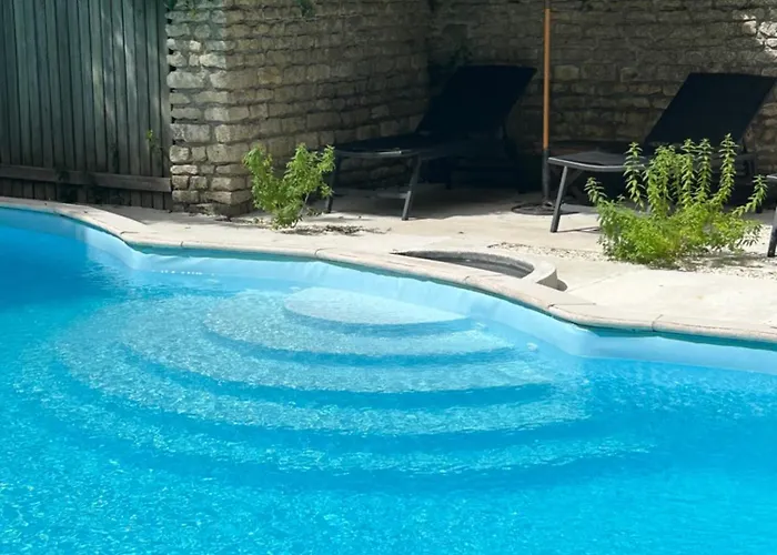 Le Portail En Marais Poitevin - Logis D'exception - Jacuzzi Privatif Maison d'hôtes