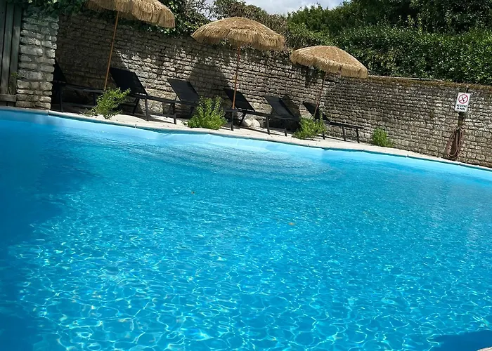 Maison d'hôtes Le Portail En Marais Poitevin - Logis D'exception - Jacuzzi Privatif Moreilles