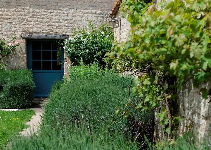 Le Portail En Marais Poitevin - Logis D'exception - Jacuzzi Privatif 4*