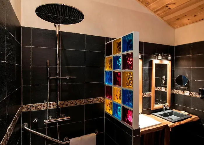 Maison d'hôtes Le Portail En Marais Poitevin - Logis D'exception - Jacuzzi Privatif Moreilles