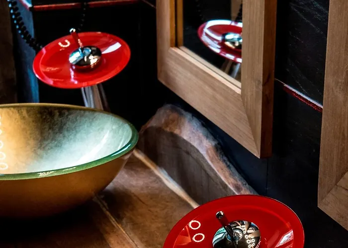 Le Portail En Marais Poitevin - Logis D'exception - Jacuzzi Privatif Maison d'hôtes 4*