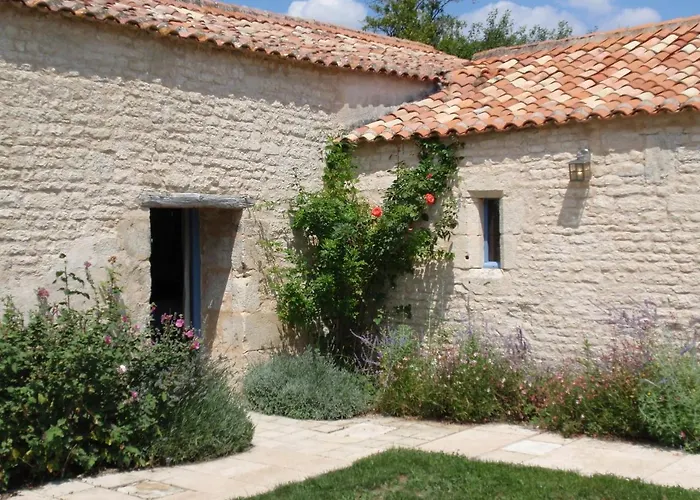 Le Portail En Marais Poitevin - Logis D'exception - Jacuzzi Privatif Moreilles