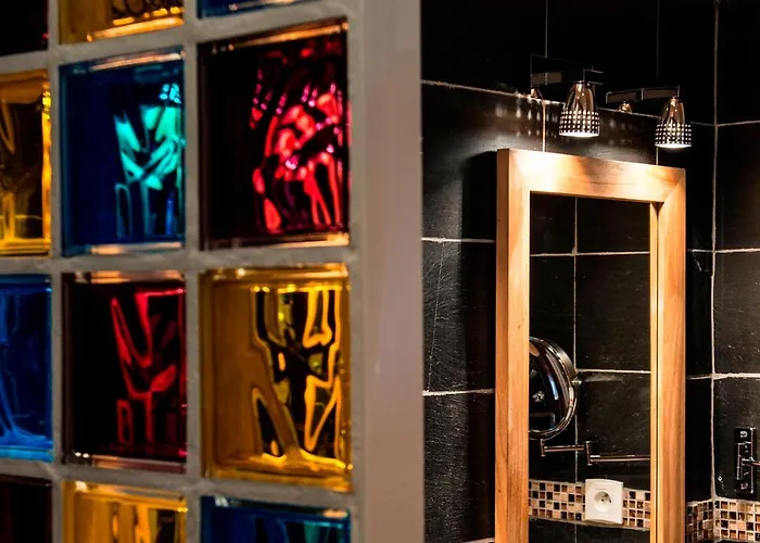 Le Portail En Marais Poitevin - Logis D'exception - Jacuzzi Privatif Maison d'hôtes 4*