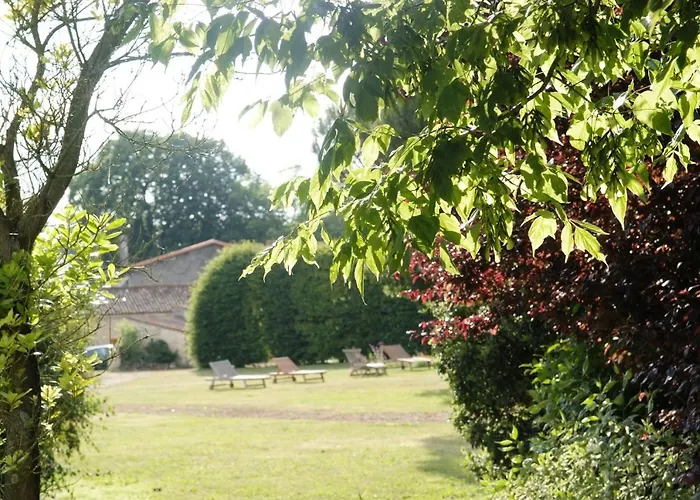 Maison d'hôtes Le Portail En Marais Poitevin - Logis D'exception - Jacuzzi Privatif