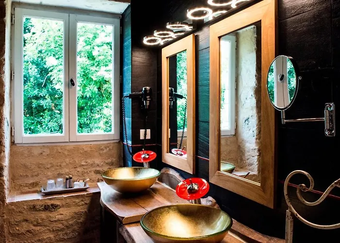 Le Portail En Marais Poitevin - Logis D'exception - Jacuzzi Privatif Moreilles