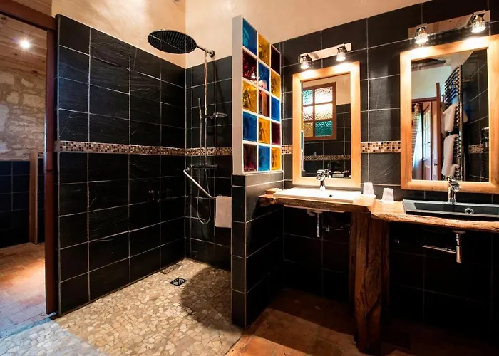 Le Portail En Marais Poitevin - Logis D'exception - Jacuzzi Privatif Moreilles