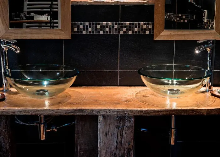 Maison d'hôtes Le Portail En Marais Poitevin - Logis D'exception - Jacuzzi Privatif Moreilles